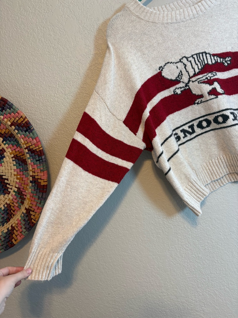 AE x Peanuts Snoopy Crew Neck
Sweater XL Holiday Christmas - Picture 7 of 13